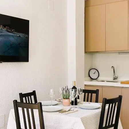 Zona Baja Con Garaje De Acceso Directo شقة