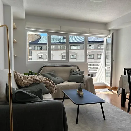 Zona Baja Con Garaje De Acceso Directo Apartamento *
